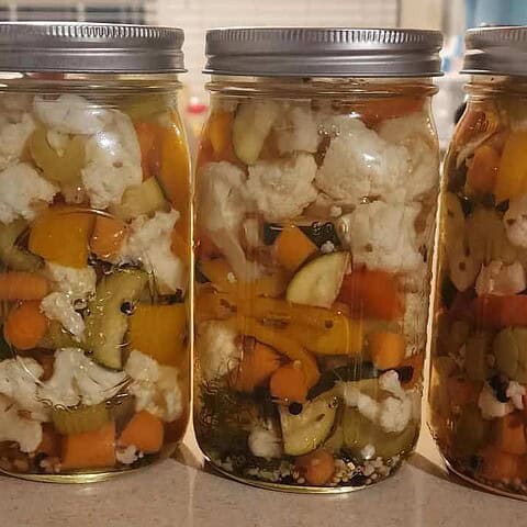 4 jars of canned pickled giardiniera