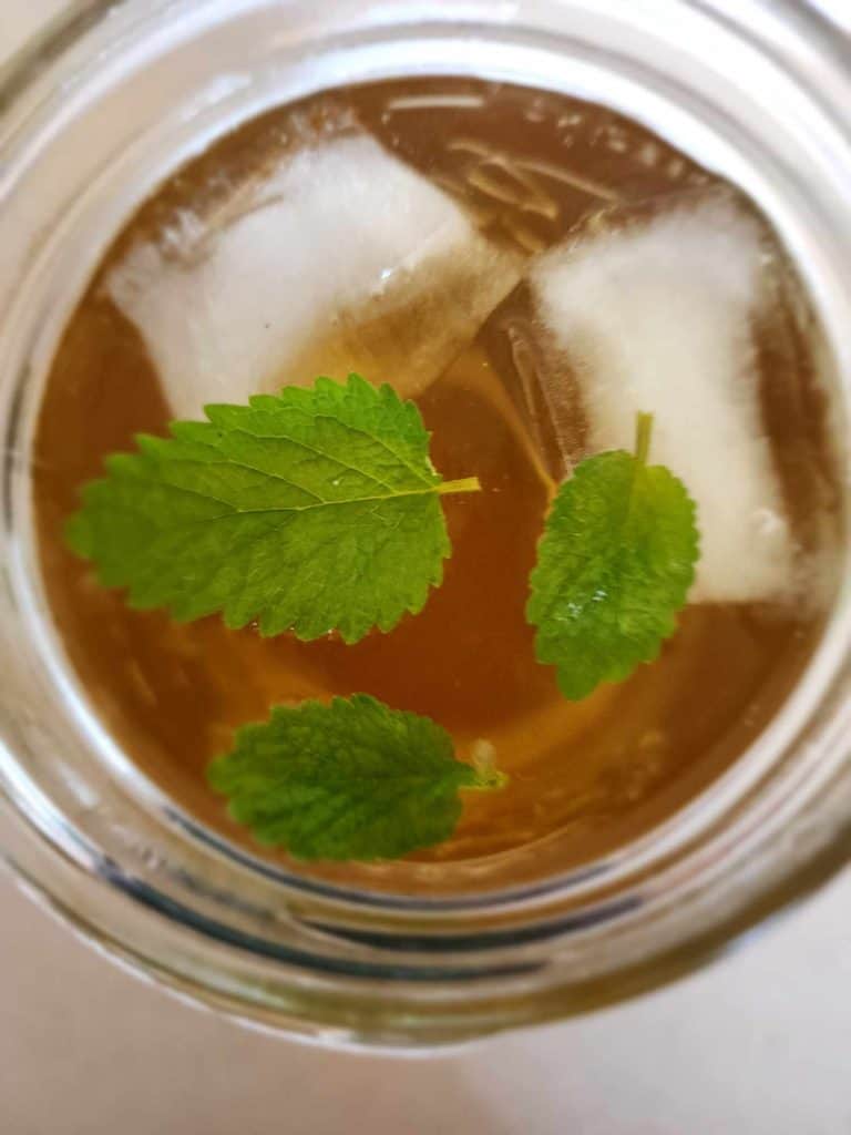 lemon balm iced tea