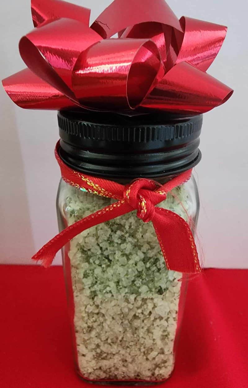 Basil salt as a gift