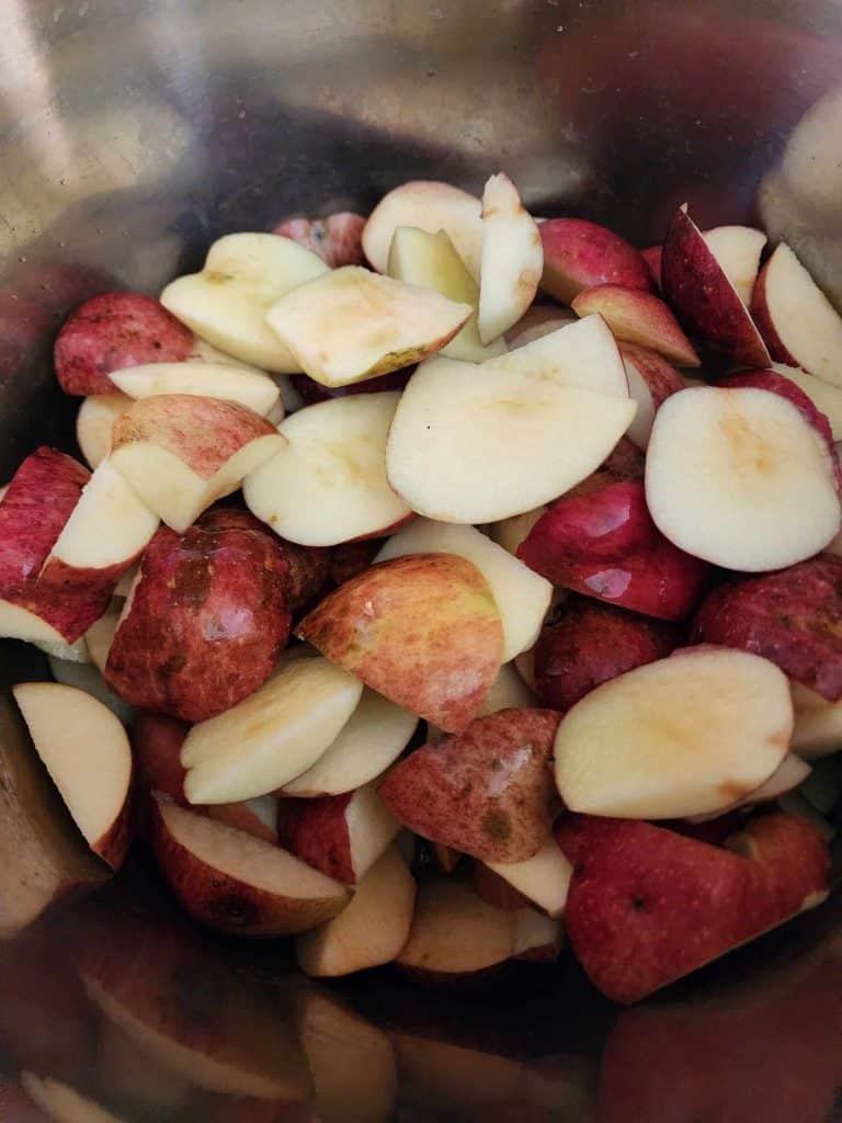 Apples placed into instant pot
