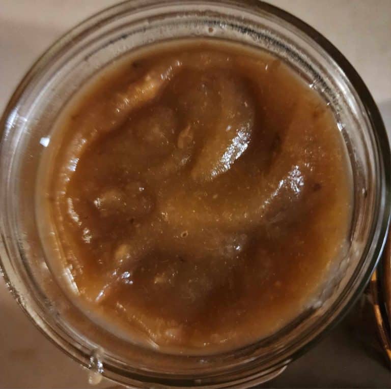 top of jar of apple jalapeno bourbon bbq sauce