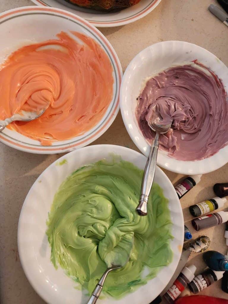 3 bowls of frosting