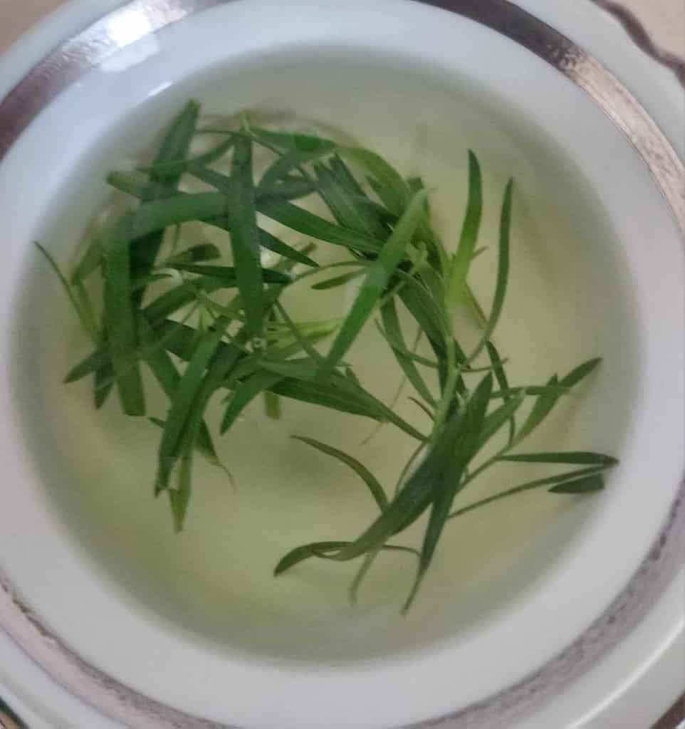 tarragon tea with hot water added