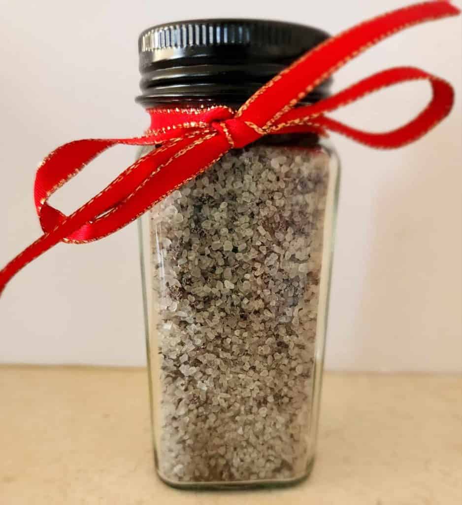 Purple basil salt as a Christmas present