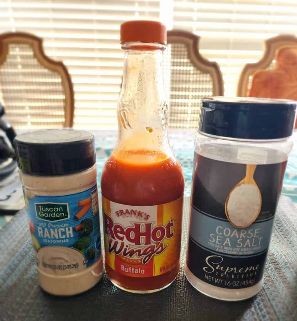 ingredients to make buffalo ranch salt