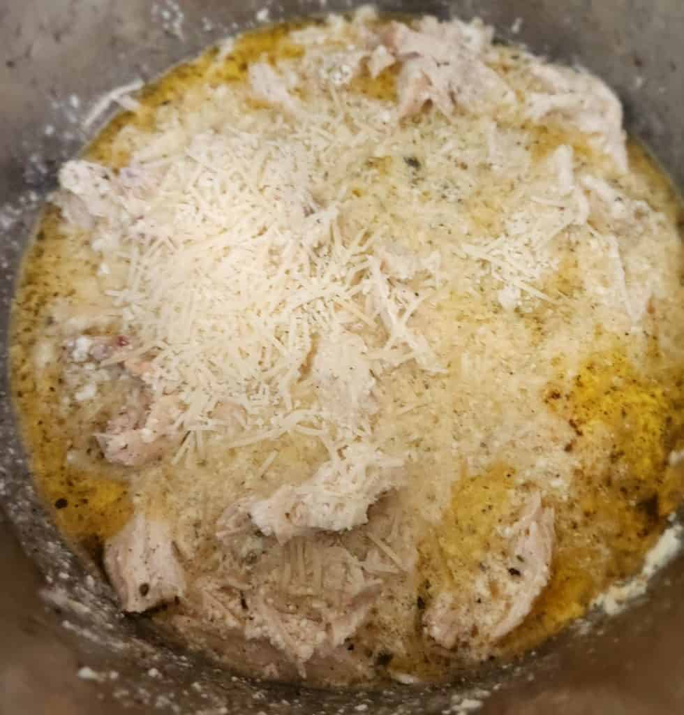 chicken added back in to olive garden instant pot chicken and pasta