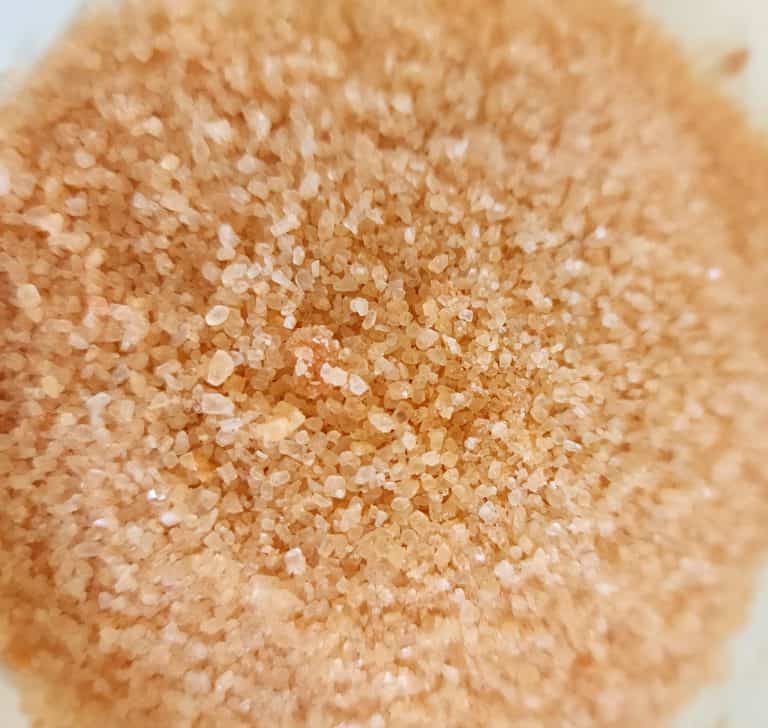 sriracha salt in a pile