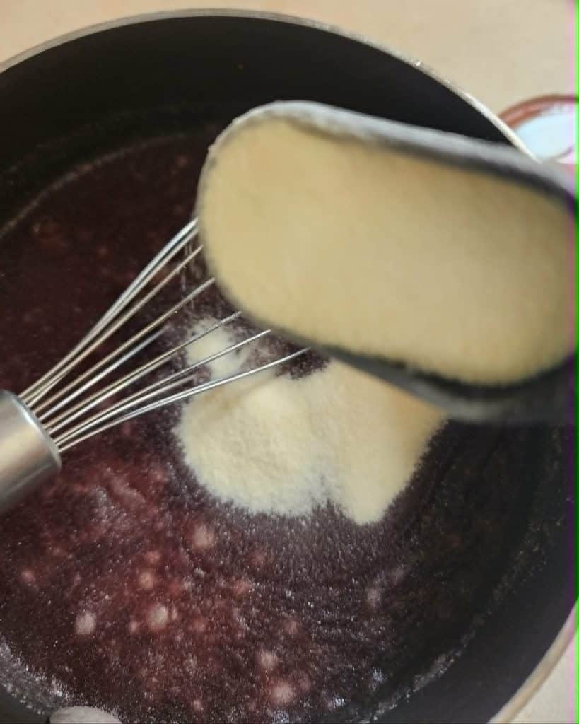 adding beef gelatin to elderberry syrup to make elderberry gummmies
